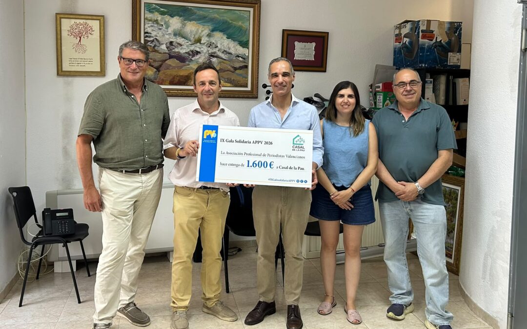 La APPV entrega a Casal de la Pau el donativo recaudado en su IX Gala Solidaria